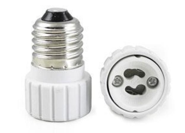 How do I choose the right bulb socket?